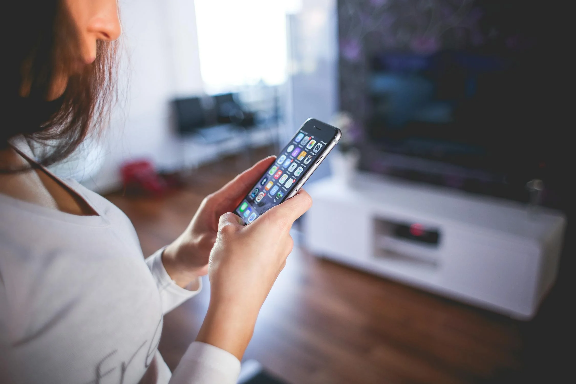 Jak wyczyścić pamięć w telefonie? Sposoby, które naprawdę działają