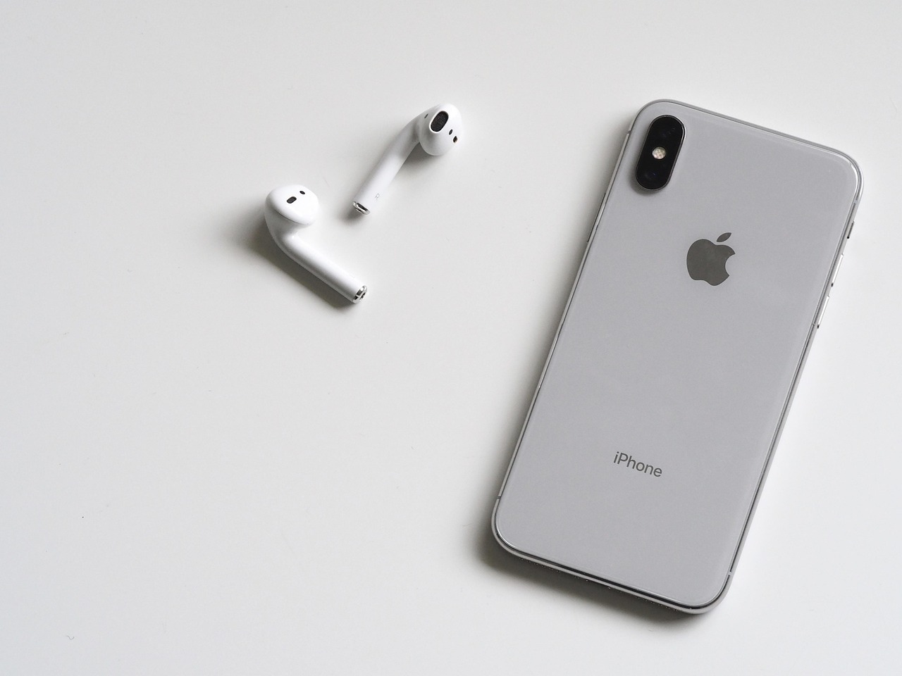 Jaki iPhone kupić w 2025 roku? Porównanie najnowszych modeli